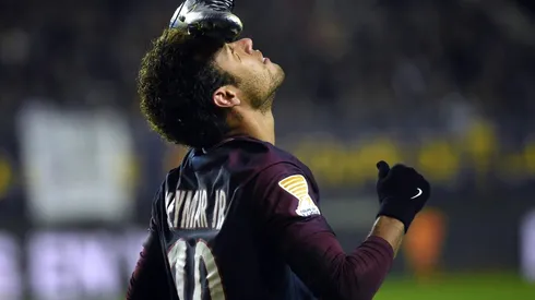 Neymar strikes as PSG reach League Cup semis