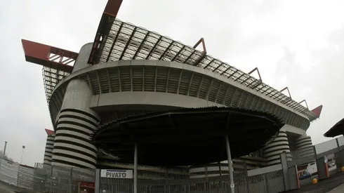 AC Milan deny San Siro move