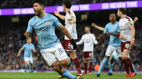 Aguero double keeps Man City's FA Cup hopes alive