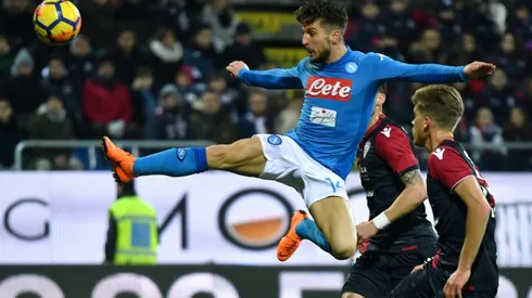 Napoli crush Cagliari to pull clear in Serie A