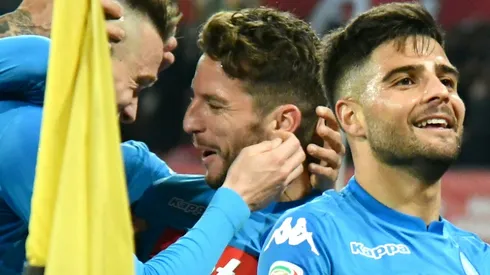 Napoli crush Lazio to stay top ahead of Juventus