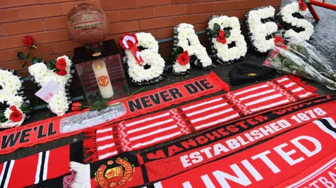 Manchester United mark 60 years since Munich crash