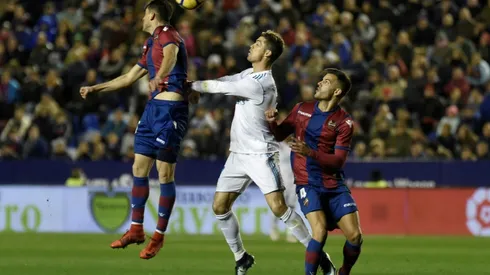 Pazzini late show sees Real Madrid held at Levante
