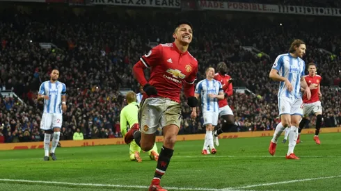 Mourinho praises goalscorer Sanchez but ticks off quiet fans