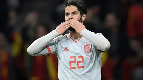 Isco nets hat-trick as Spain hit Argentina for six
