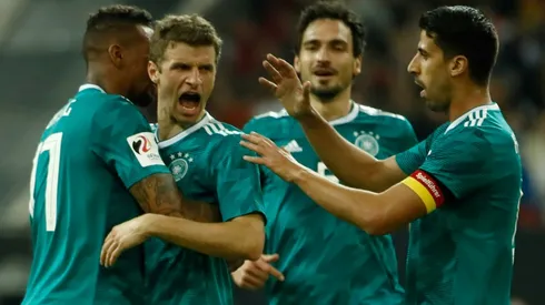 Mueller super strike earns Germany draw with Spain