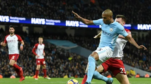 Fernandinho promises no let-up in Man City title quest