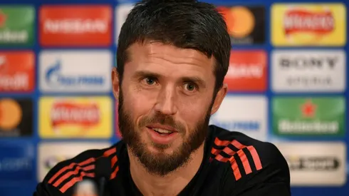 Manchester United's Carrick to retire at end of the season