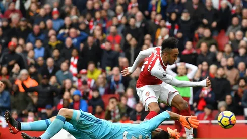 Wenger gets boost as Arsenal sink Watford