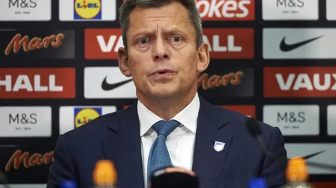 FA chief under fire for Star of David, swastika link