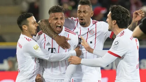 Four-goal Bayern open 20-point lead in Bundesliga