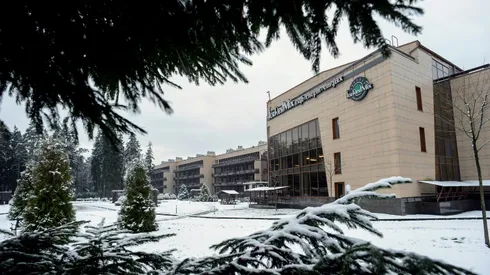 Southgate's England seek seclusion at World Cup