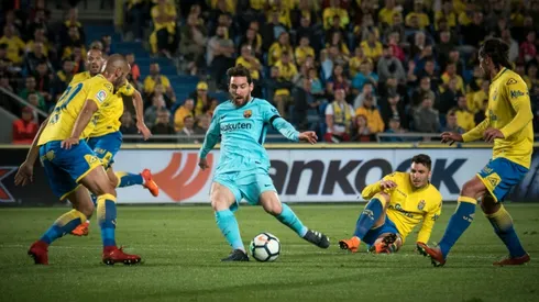Barcelona's title hopes dented by draw at Las Palmas