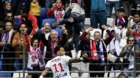 Depay stars as Lyon beat Nantes to go second