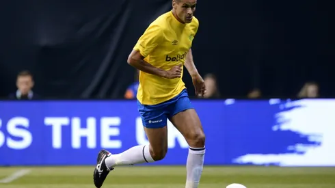 Former Brazil great Rivaldo advises Neymar to quit PSG