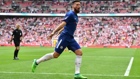 Chelsea face Manchester United in FA Cup final as Giroud sinks Saints