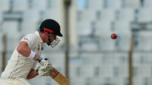 Australia's Renshaw makes hundred on Championship debut