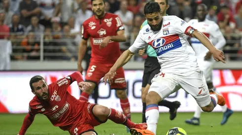 Five-star Lyon take another step towards Champions League return