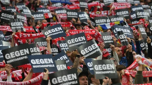 Bizarre penalty helps Mainz past relegation rivals Freiburg