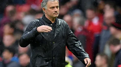 Man City take title as United crash to West Brom