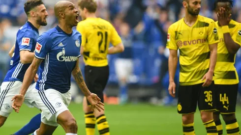 Naldo screamer seals Schalke win over rivals Dortmund