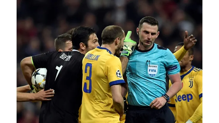 'Referee has garbage bag instead of heart', rages Buffon