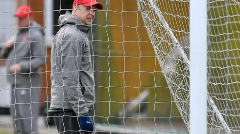 Arsenal crowd numbers no worry for Wenger