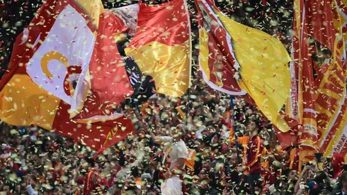 Galatasaray win 21st Turkish title after tense night