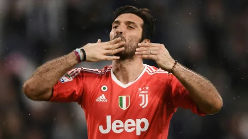 Italy great Buffon calls time on 17-year Juventus career