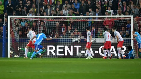 Rolando extra-time strike edges Marseille into Europa League final