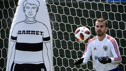 Russia hope for World Cup miracle after Messi, Ronaldo exit