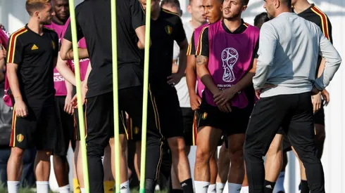 Kompany stays in Belgium squad despite injury