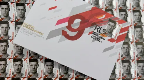 Robert Lewandowski gets stamp of approval