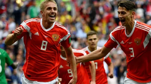 Russia thump Saudi Arabia to launch World Cup in style