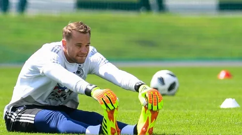 Fans flock to Germany's first World Cup training session