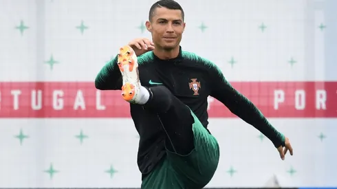 Chilly start for Ronaldo and Portugal at World Cup training