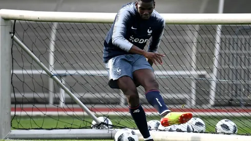 Pogba can and can't do everything, says Deschamps