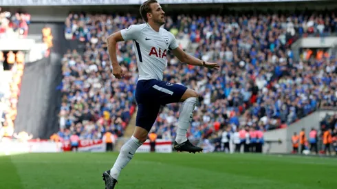Kane commits himself to Tottenham for long-term