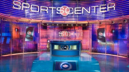 Bristol CT: Monday, March 13, 2006 — Empty SportsCenter Set — .
