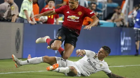 Manchester United hold on to beat Real Madrid 2-1
