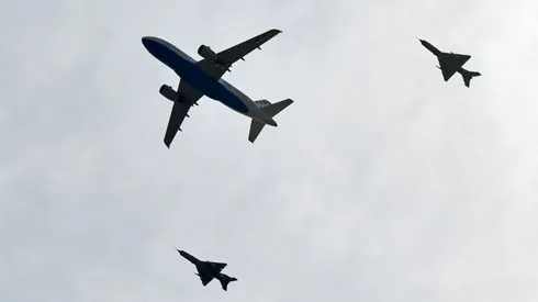 Croatians give heroes' welcome to World Cup squad