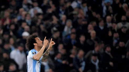 West Ham sign Lazio's Anderson for club record fee