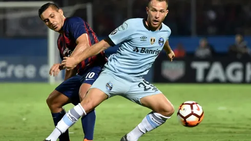 Barca confirm Brazil new recruit Arthur