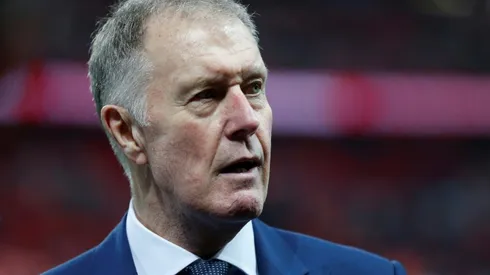 England can win World Cup, says 1966 hat-trick hero Hurst