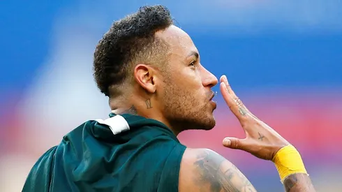 Stylish Neymar steers Brazil past Mexico and into World Cup quarters