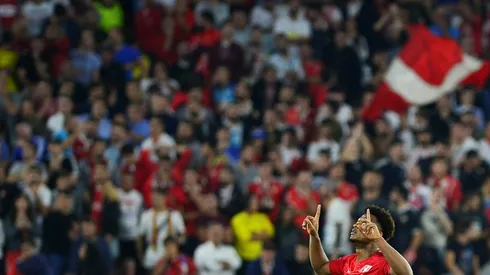 Late Ze Luis header sends Spartak top in Russia