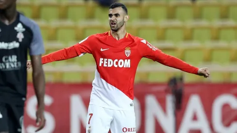 Algerian international Ghezzal reunited with Puel at Leicester