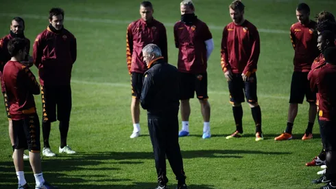 Ranieri coy on Roma link