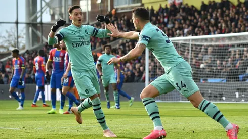 'I like his character': Emery keeps cool after Ozil tantrum