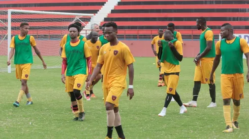 CAF history seekers Primeiro hold slim advantage